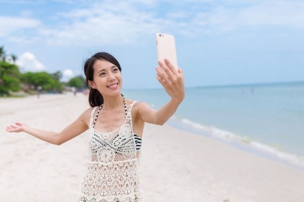 沖縄で会える人をSNSで募集する